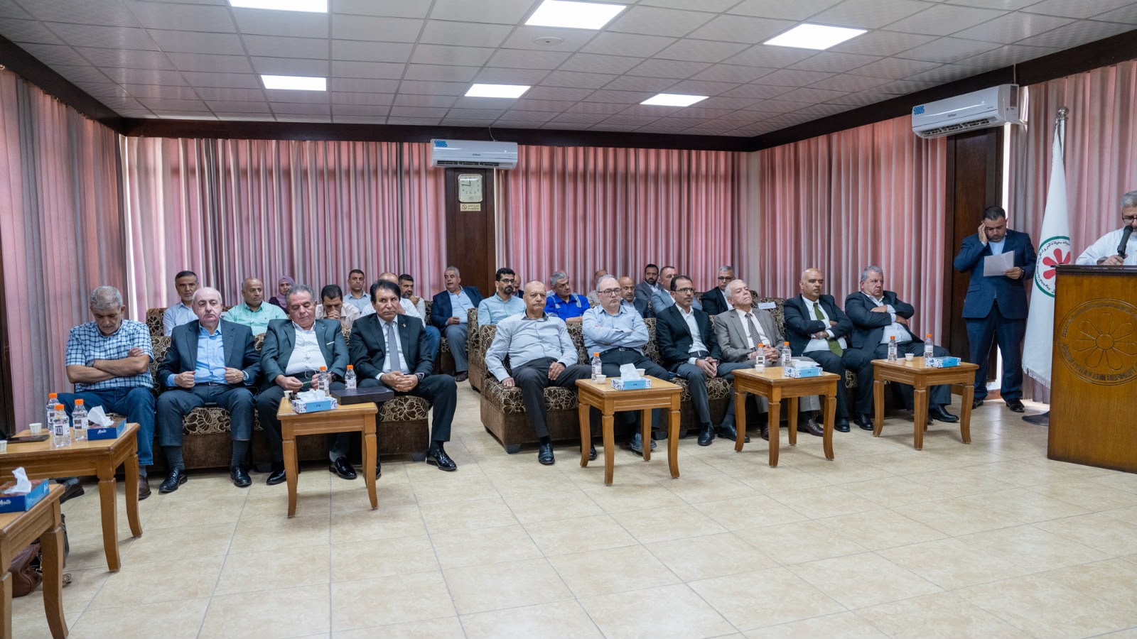 مصفاة البترول تكرّم عددا من متقاعديها وموظفيها 