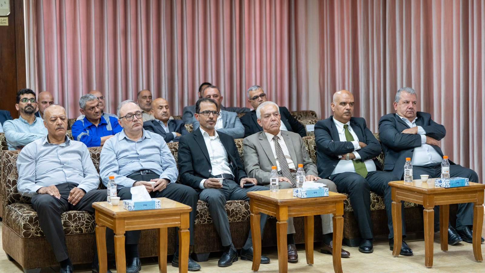 مصفاة البترول تكرّم عددا من متقاعديها وموظفيها 
