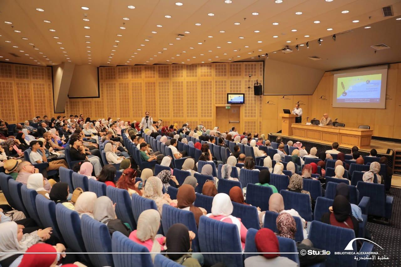 البابطين ومكتبة الإسكندرية تجددان شراكتهما لصون تراث الشعر العربي