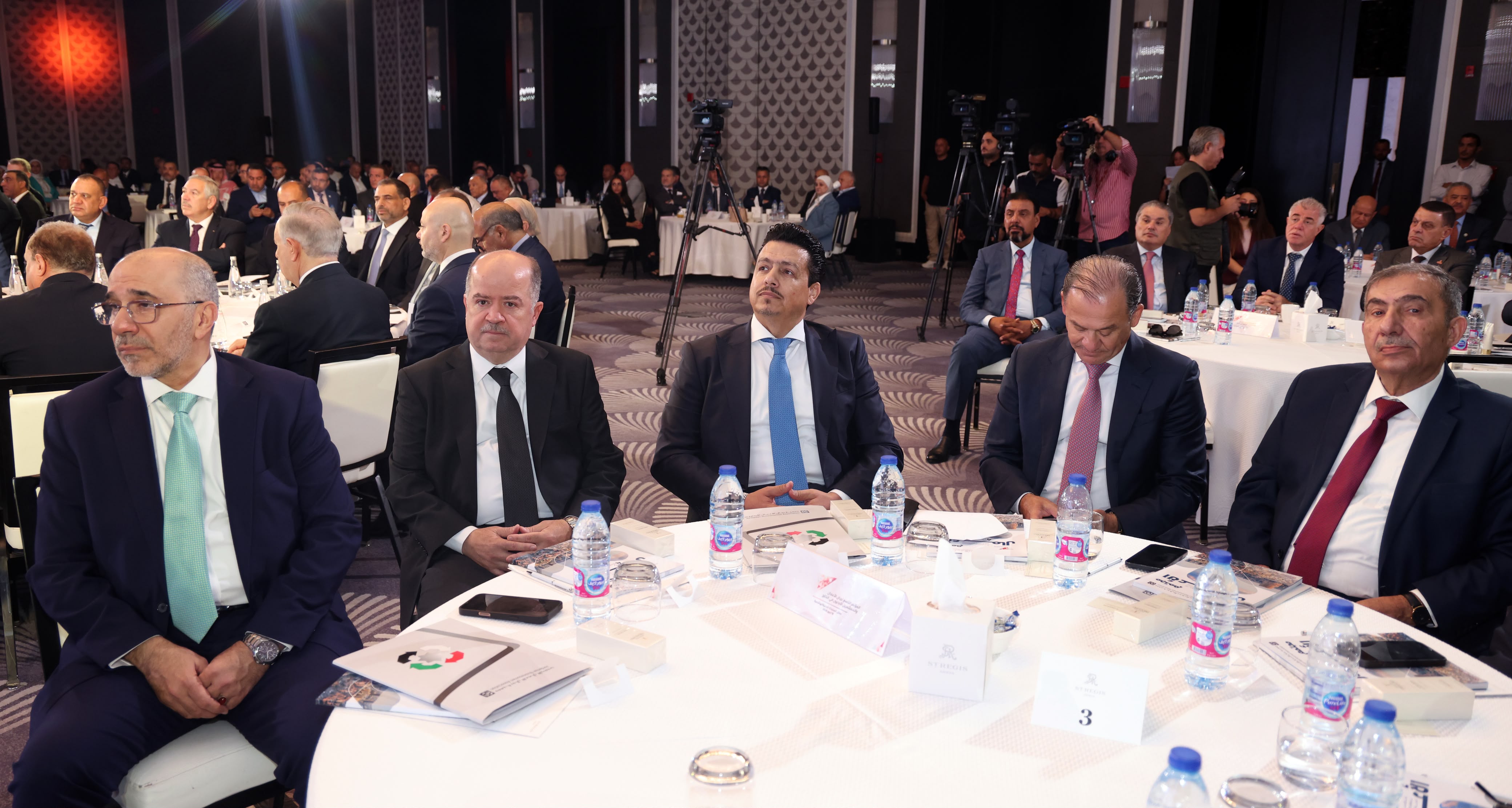مندوباً عن رئيس الوزراء.. أبو غزالة يرعى انطلاق المؤتمر التاسع لرجال الأعمال والمستثمرين الأردنيين في الخارج