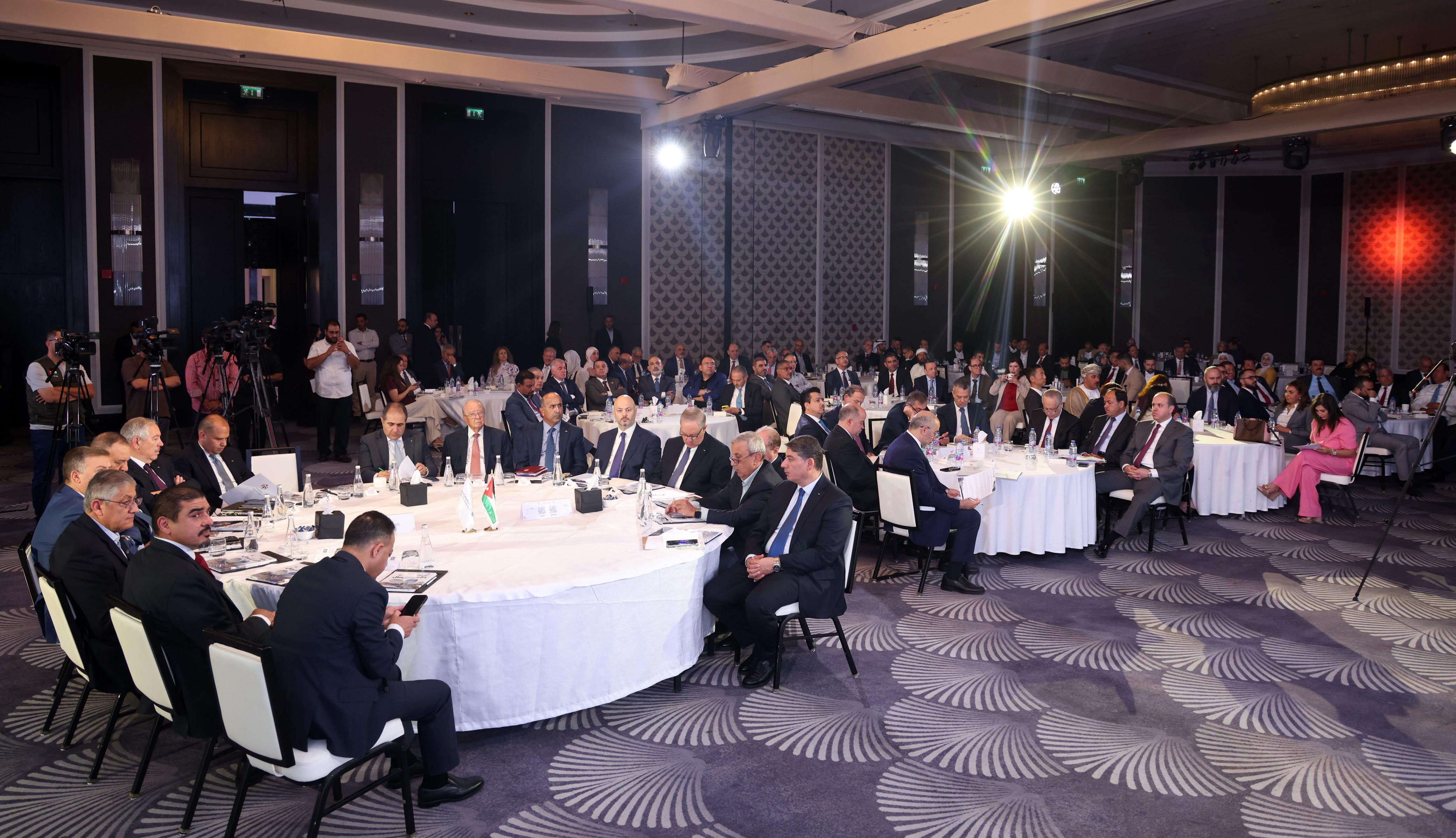مندوباً عن رئيس الوزراء.. أبو غزالة يرعى انطلاق المؤتمر التاسع لرجال الأعمال والمستثمرين الأردنيين في الخارج