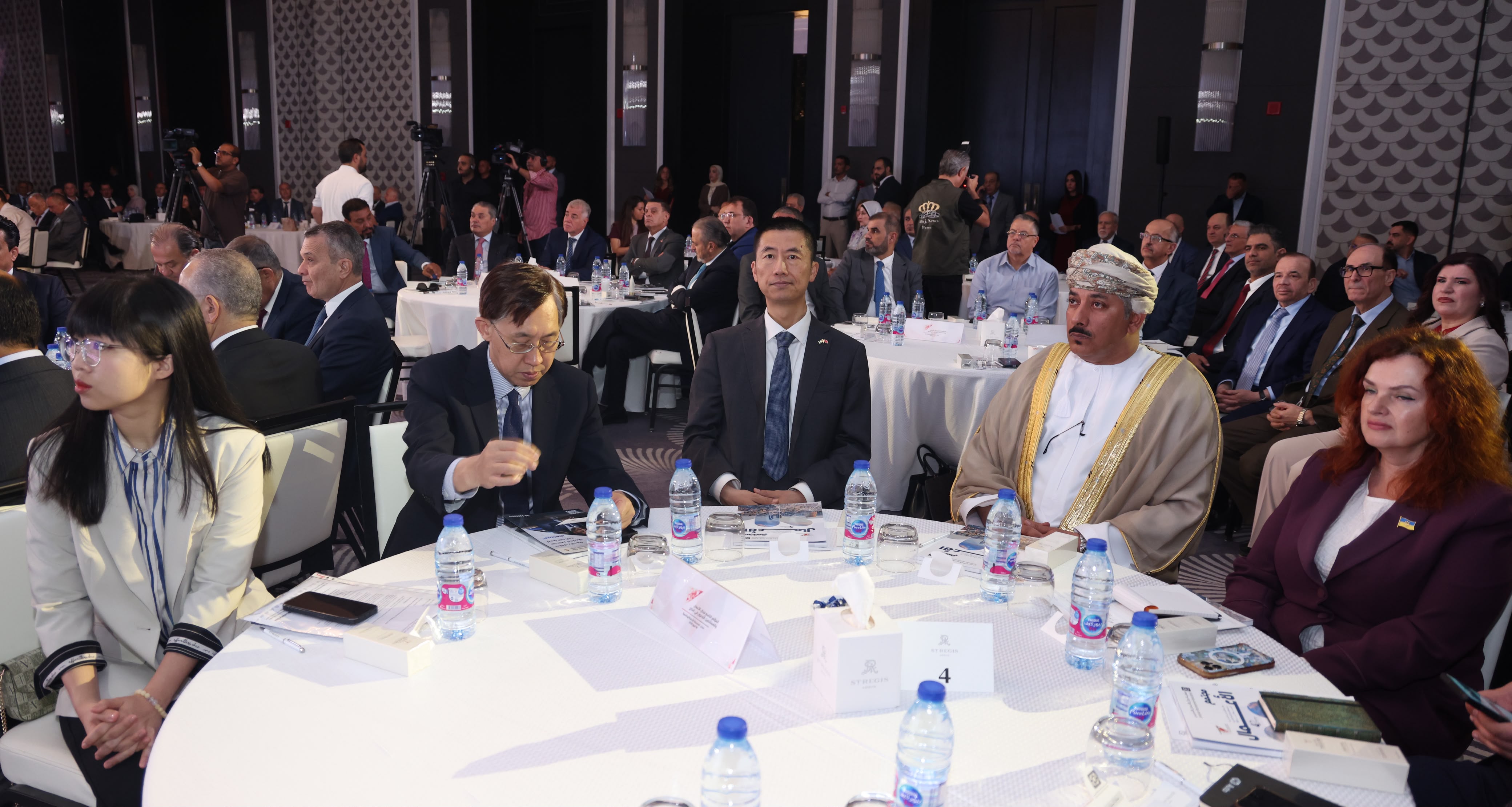 مندوباً عن رئيس الوزراء.. أبو غزالة يرعى انطلاق المؤتمر التاسع لرجال الأعمال والمستثمرين الأردنيين في الخارج