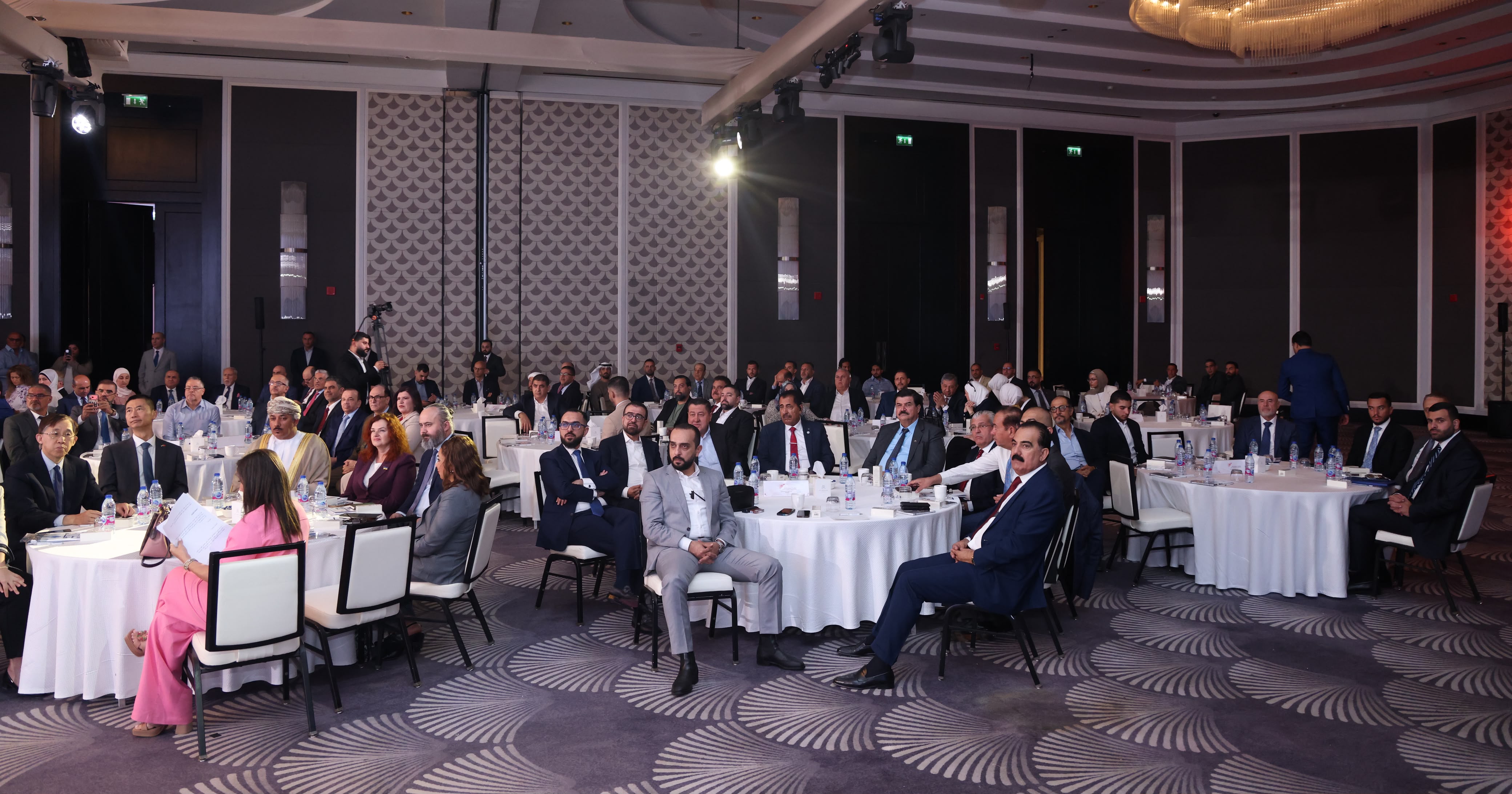 مندوباً عن رئيس الوزراء.. أبو غزالة يرعى انطلاق المؤتمر التاسع لرجال الأعمال والمستثمرين الأردنيين في الخارج