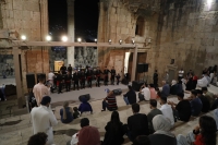 الغناء والشعر والفلكلور يجتمعون على مسرح ارتيمس