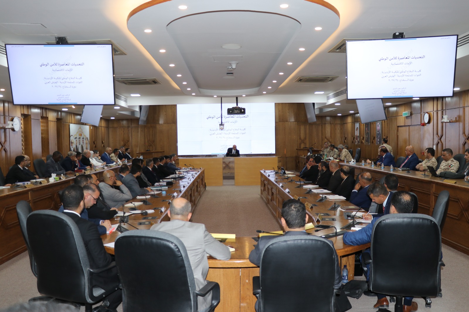 الرئيس التنفيذي لشركة البوتاس العربية يُحاضِر في كلية الدفاع الوطني الملكية الأردنية حول الأزمات الاقتصادية والأمن الوطني