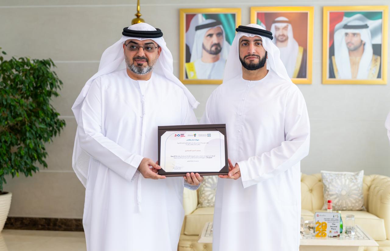 راشد بن حمدان يكرّم الفريق الطلابي الفائز في البطولة الأسيوية المفتوحة FLL  والطلبة الفائزين بجوائز FitzEd بجامعة كامبريدج