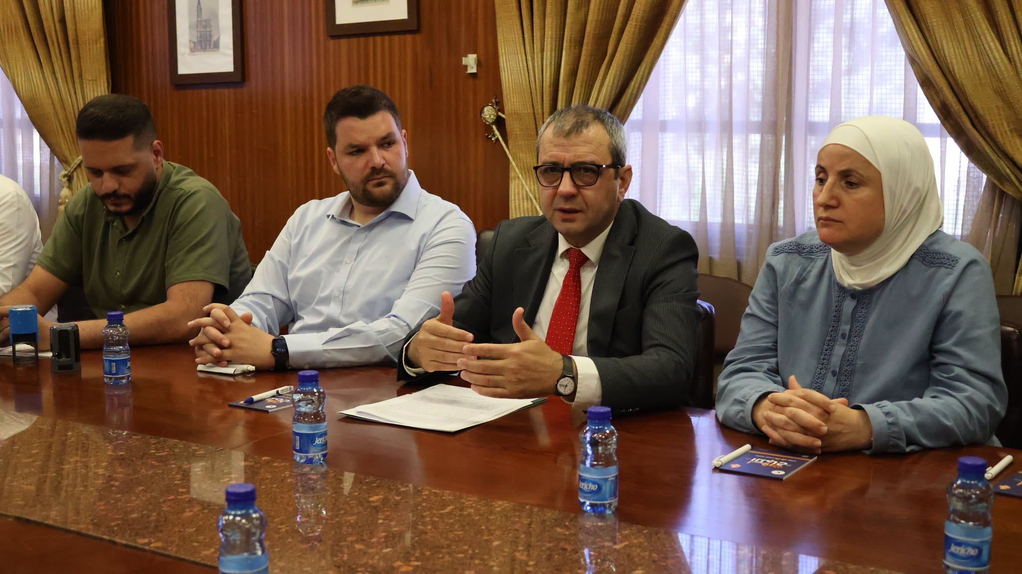 سلطة جودة البيئة تطلق شبكة AirAware لرصد جودة الهواء في نابلس