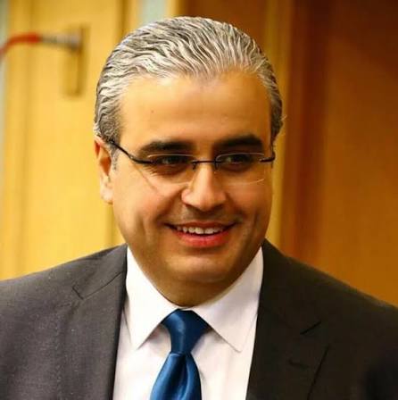 الدكتور البدور وعبارته الشهيرة أنا طالع من بين الناس وبعرف معاناتهم