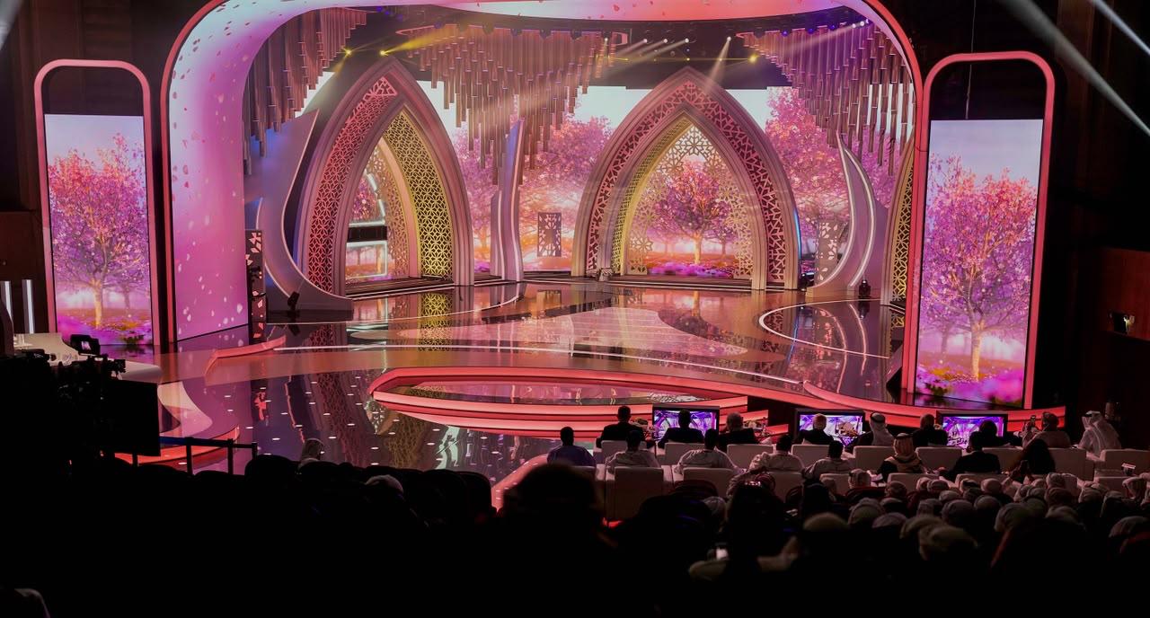 أبوظبي تستضيف 150 شاعراً مع انطلاق مقابلات أمير الشعراء 12