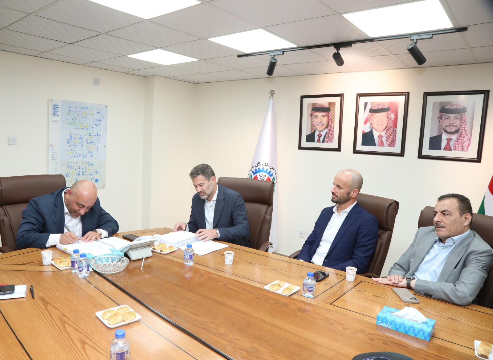 المياه توقع اتفاقية مشروع توليد الكهرباء من الغاز الحيوي في محطات الصرف الصحي بقيمة 3.3 مليون يورو