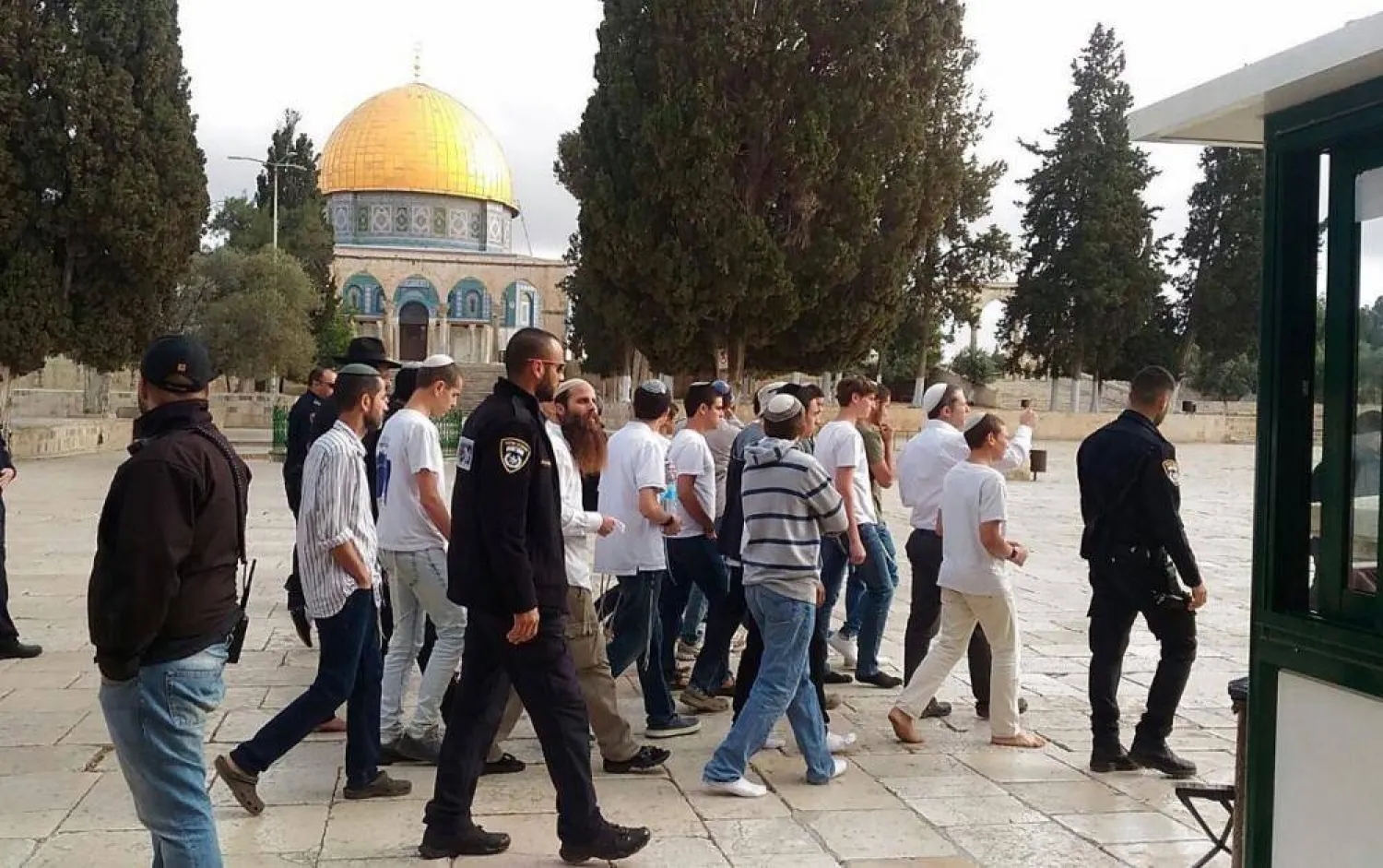 الخارجية تدين اقتحامات المستوطنين للأقصى وتحذّر من محاولات فرض وقائع جديدة
