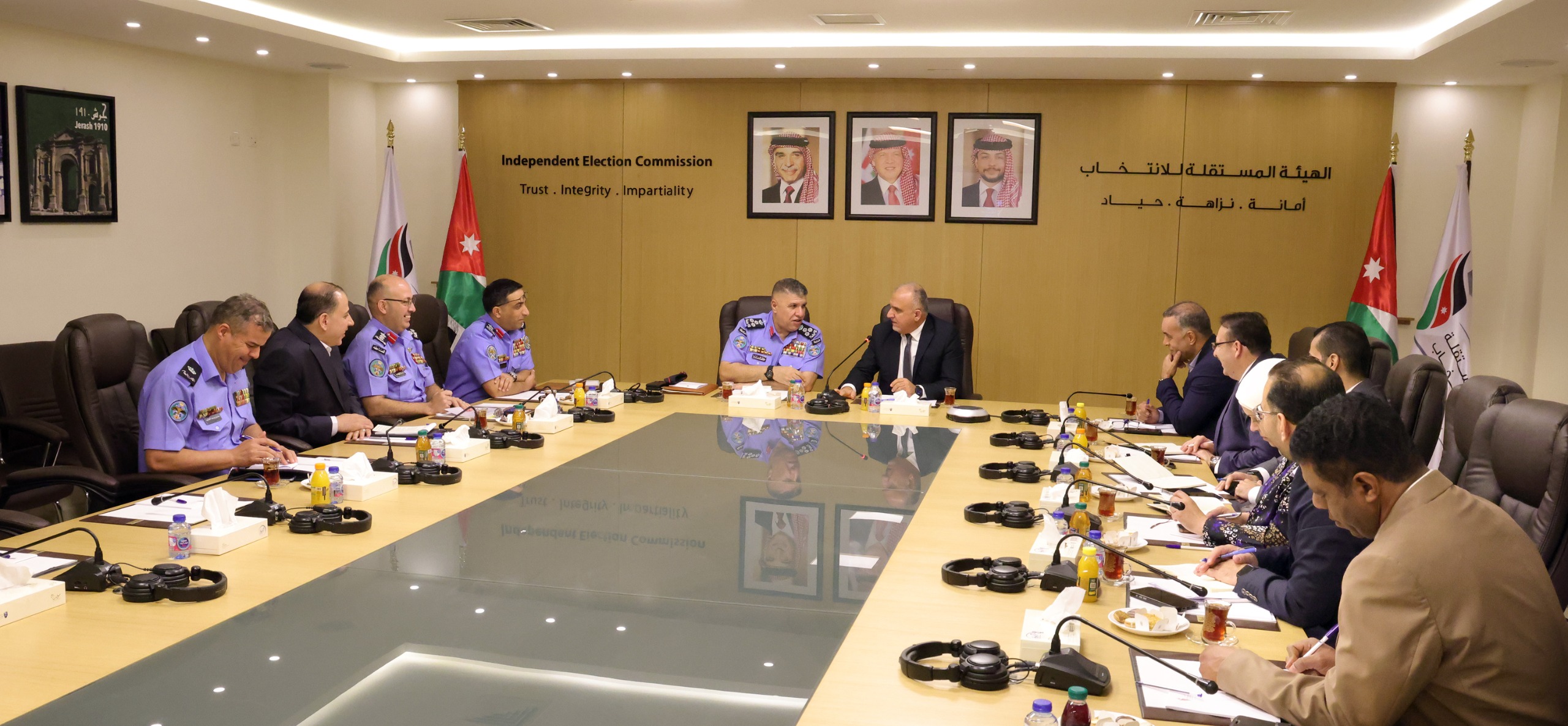 المستقلة للانتخاب والأمن العام يبحثان الاستعدادات للانتخابات المقبلة