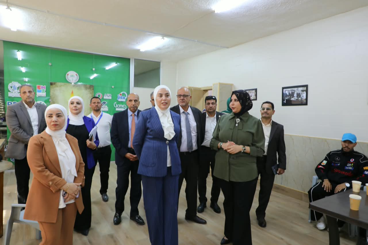 خلال جولة للمحافظة...وزيرة التنمية الاجتماعية تتفقد عددا من المراكز والجمعيات والأسر في جرش