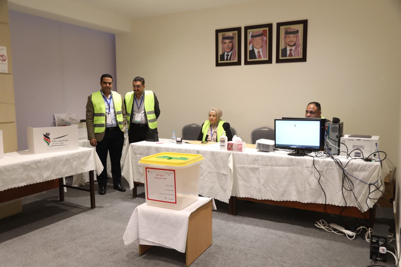 بدء عملية الاقتراع لانتخابات غرفة صناعة عمان