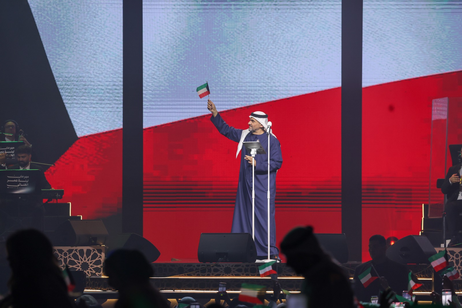 حسين الجسمي يُسقط الأرقام القياسية ويهزّ أرينا الكويت مشعلاً مهرجان «ليلة عمر» بحفل أسطوري جماهيري حتى ساعات الصباح الأولى