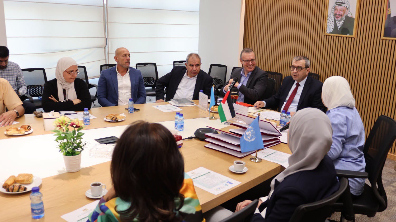 سلطة جودة البيئة تشرف على توقيع عقود 7 مشاريع بيئية لتعزيز الاستدامة والصمود المناخي