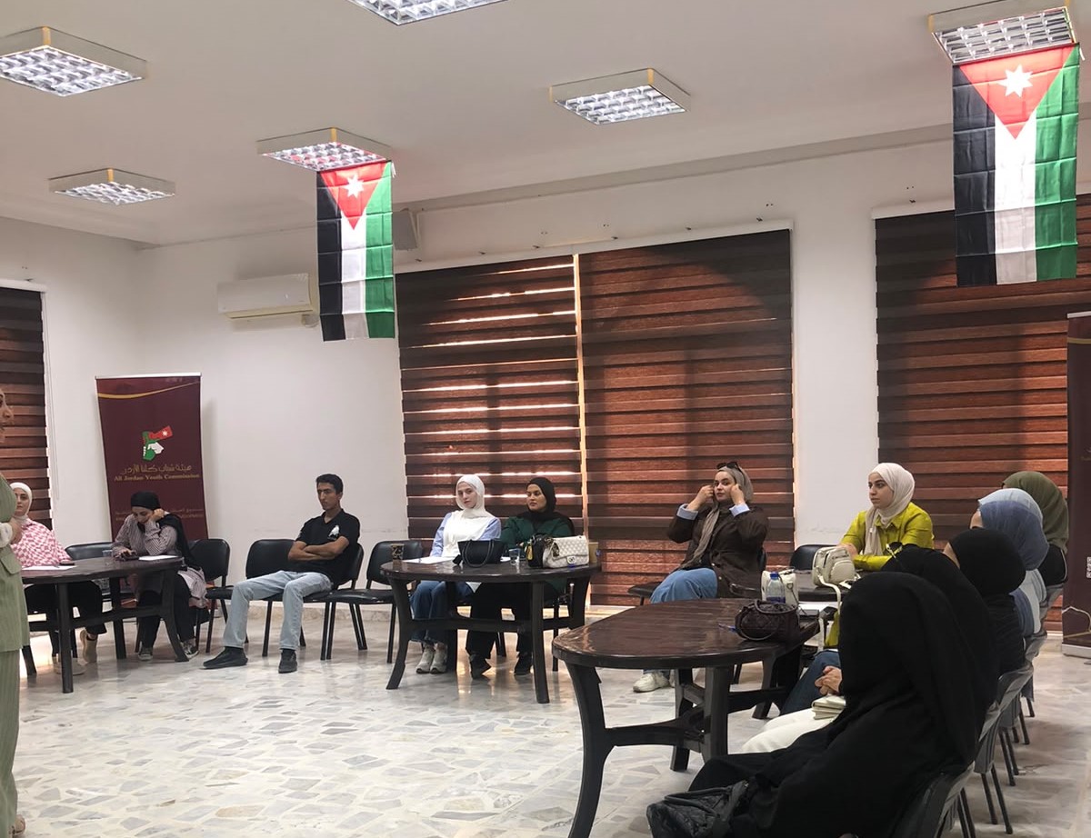 دورة تدريبية حول بناء المواقع والتطبيقات بالذكاء الاصطناعي في مادبا
