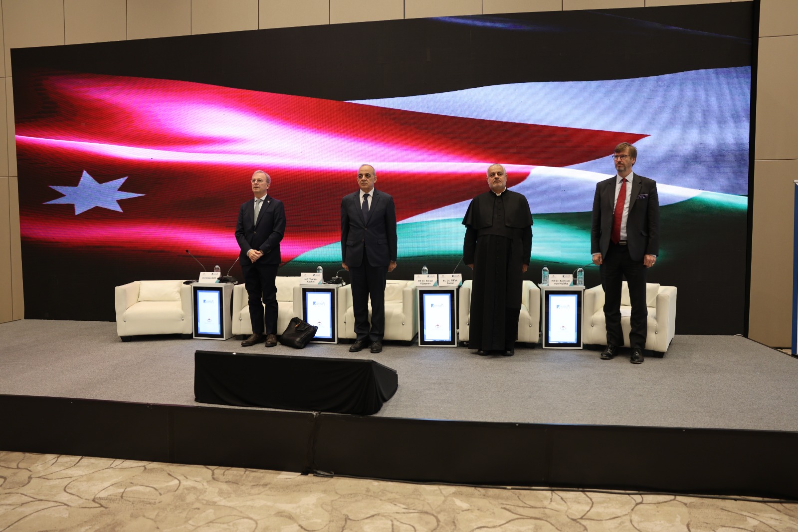 انطلاق مؤتمر مسيحيو الشرق: مشاركون في بناء المستقبل في عمّان