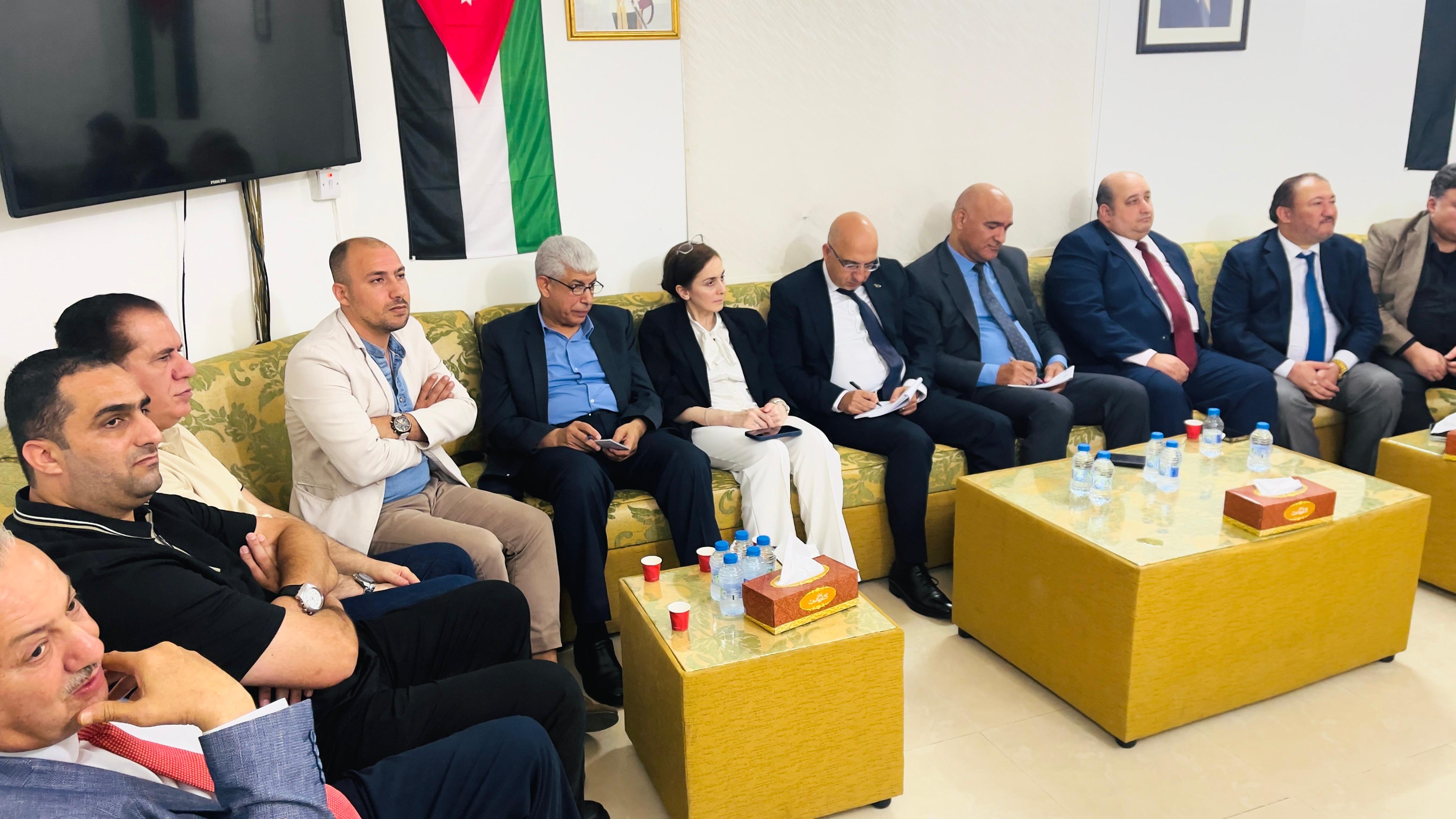 نادي الجالية الأردنية في سلطنة عُمان ينظم لقاءً حواريًا مع وفد وزارة التربية والتعليم وتنمية الموارد البشرية.